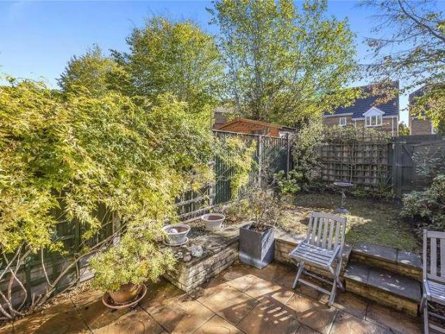 House for sale in Knaphill, Woking