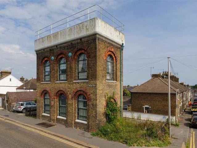 House for sale in Preston, Oad Street