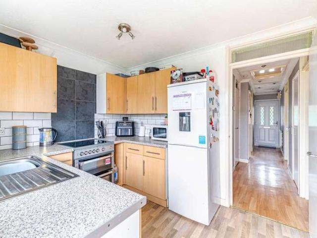 House for sale in Oldmixon, Weston-super-mare