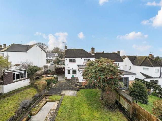House for sale in Watford Rural, Batchworth