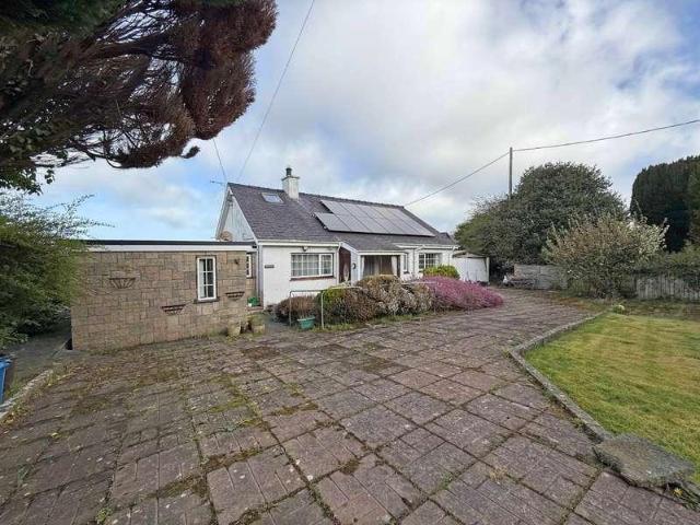 House for sale in Rhostryfan, Wales