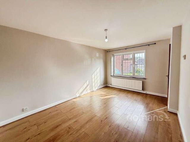 House for sale in Shinfield