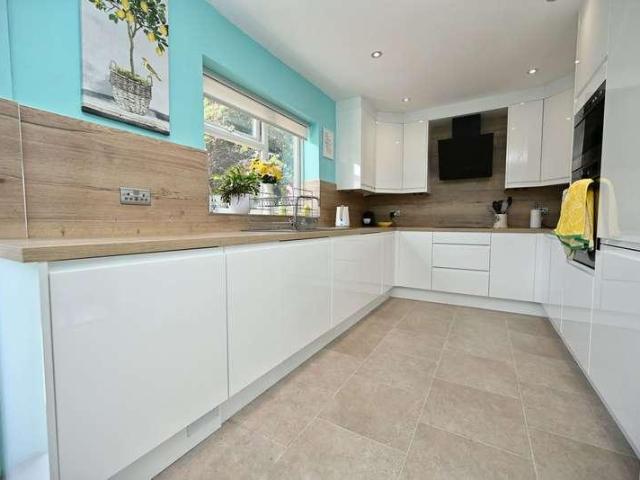 House for sale in Ardsley, South Yorkshire