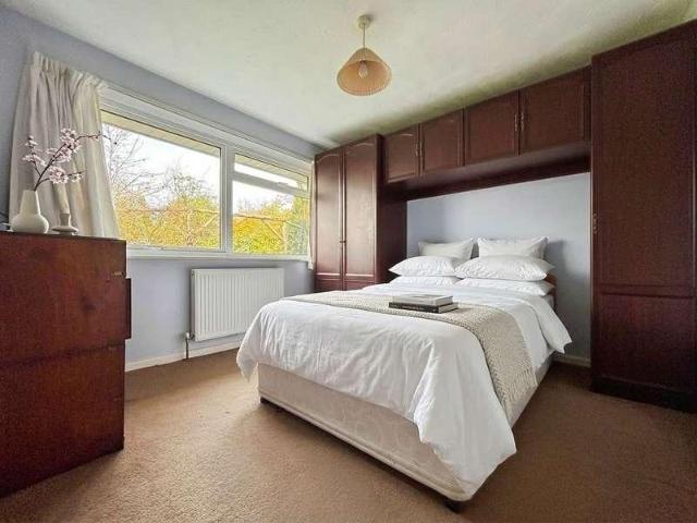 House for sale in Woodfalls, Lover