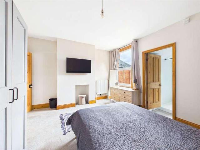 House for sale in Diglis, Worcestershire