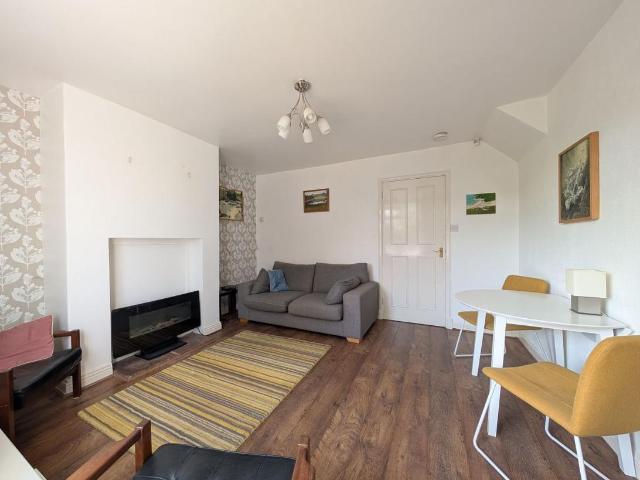 House for sale in Cottingley, West Yorkshire