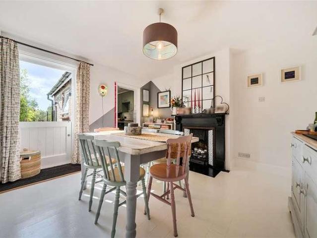 House for sale in Crossbush, Clapham
