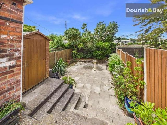 House for sale in Baswich, Staffordshire