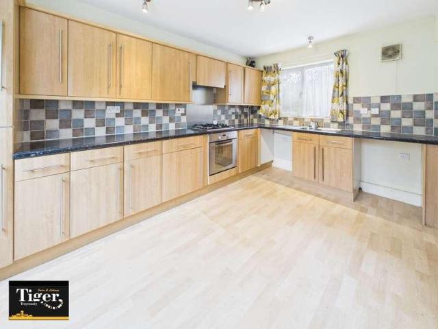 House for sale in Higher Bartle, Lancashire