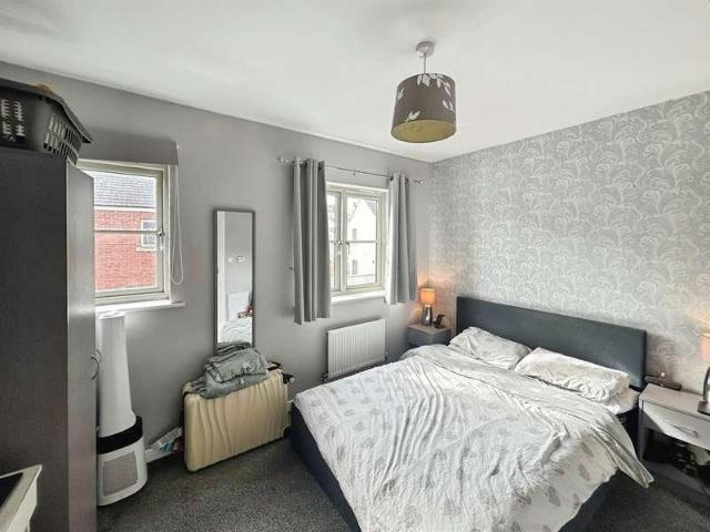 House for sale in Coedffranc, Llandarcy