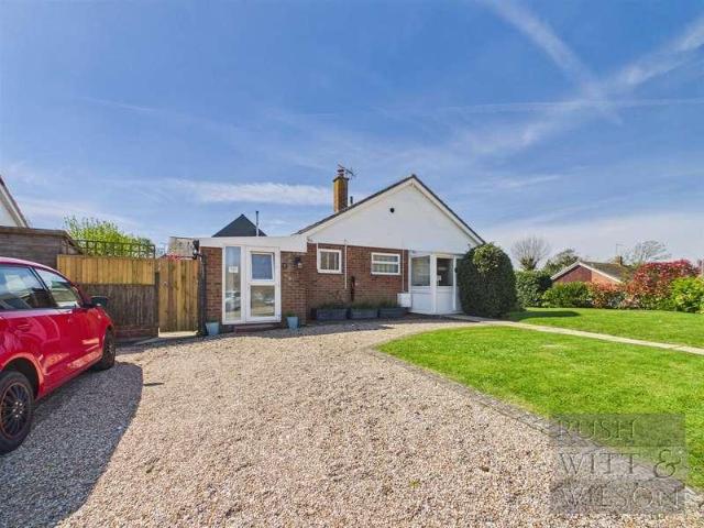House for sale in Heathlands, East Sussex