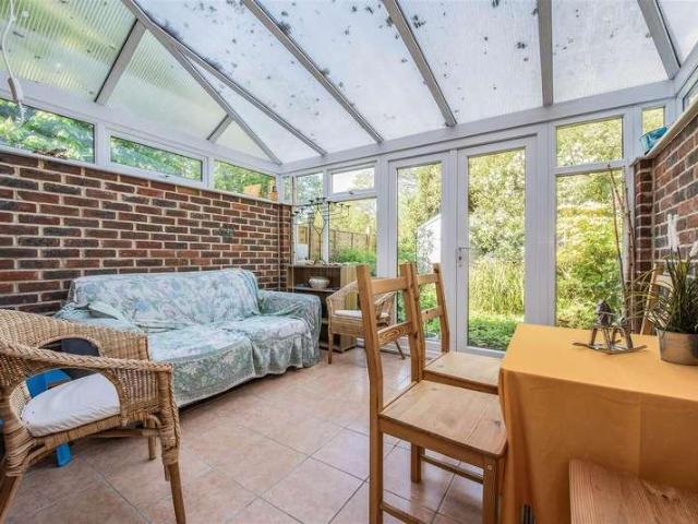 House for sale in Arundel, Clapham