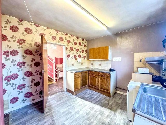 House for sale in Lascelles Hall, West Yorkshire