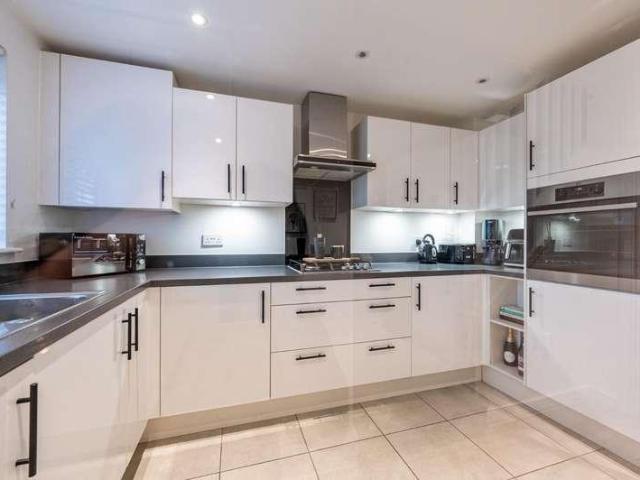House for sale in Chipping Hill, Essex