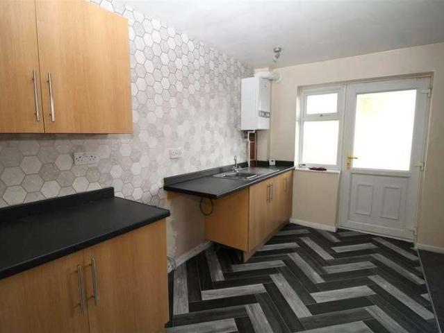 House for sale in Greengates, West Yorkshire