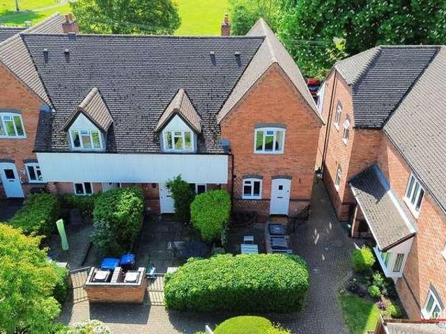 House for sale in Alderminster, Warwickshire
