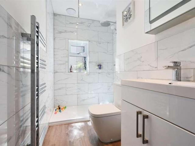 House for sale in Red Hill, Surrey