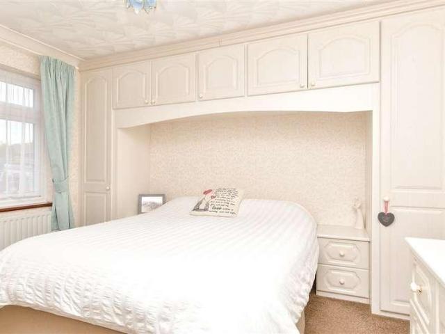 House for sale in Singlewell, Hamerton