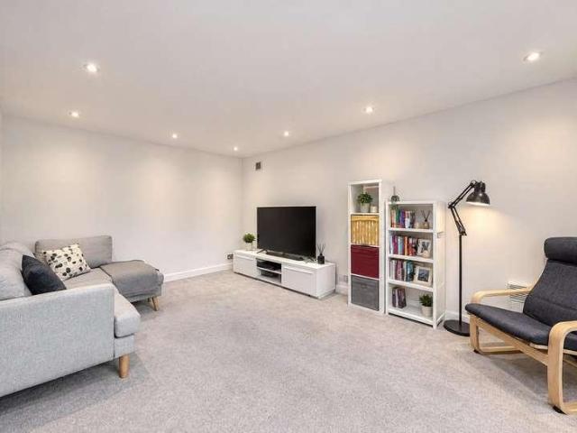 House for sale in London Borough of Wandsworth, Greater London