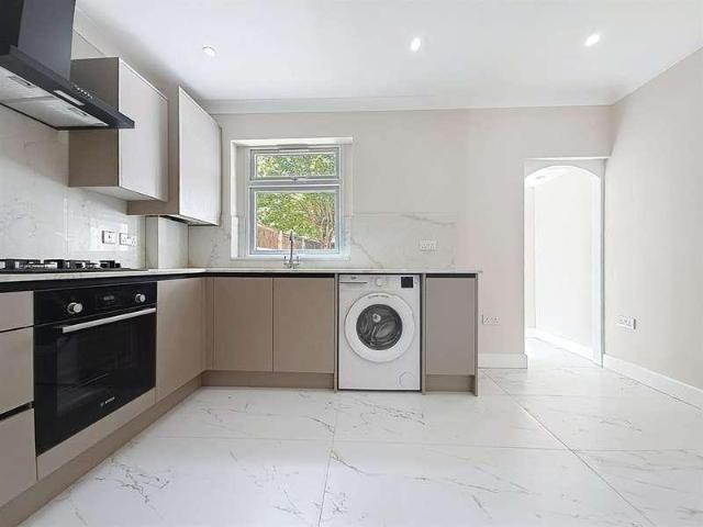 House for sale in Plumstead, Greater London