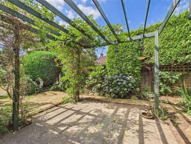 House for sale in North Bourne, Heol-las
