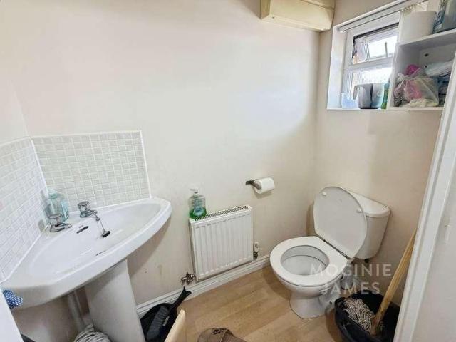 House for sale in Bryncyn, Falcon Lodge