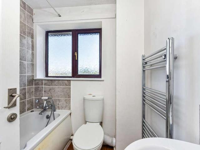 House for sale in Bolton Low Houses, Hampshire