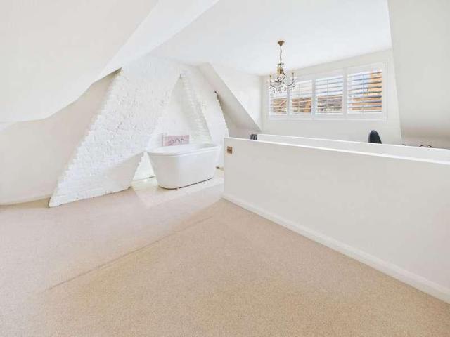 House for sale in Fishersgate, West Sussex