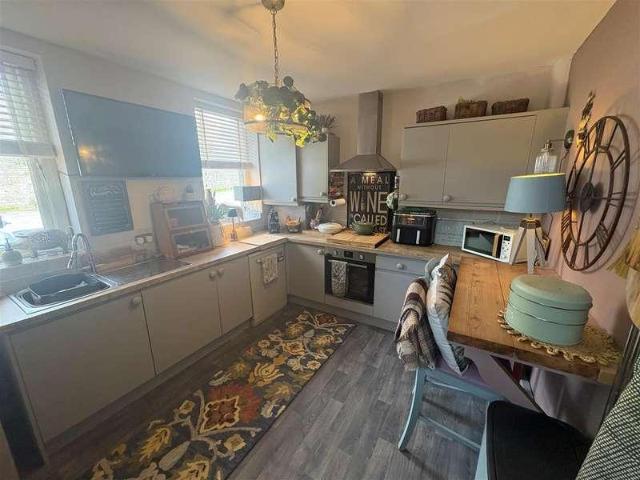 House for sale in Catherine Slack, Queensbury