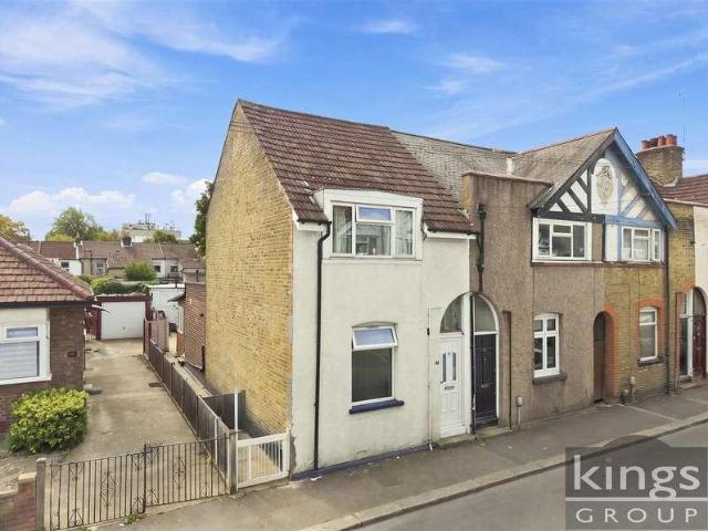 House for sale in Broxbourne, Hertfordshire