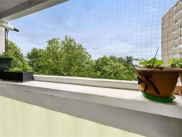 House for sale in Roehampton, Greater London
