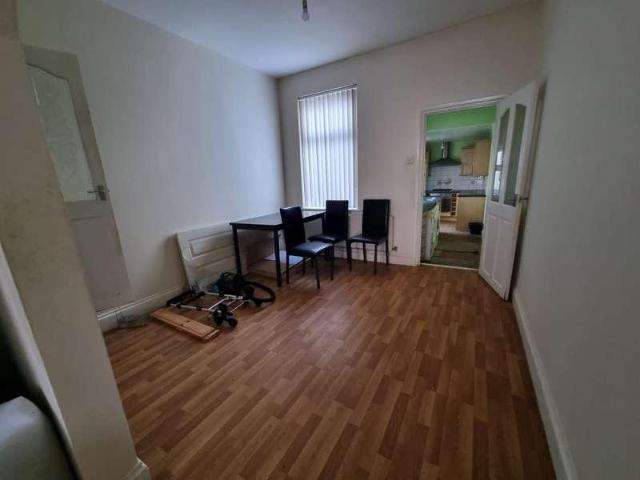 House for sale in Belgrave, Old Wharf