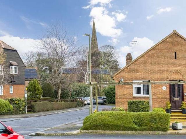 House for sale in Caldecott, Dromore