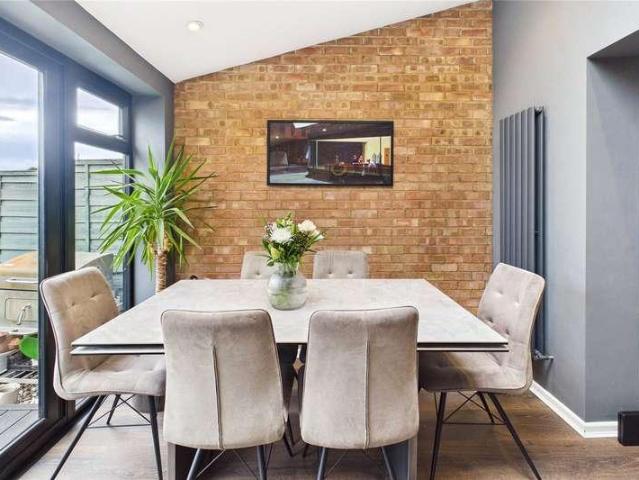 House for sale in Blenheim Gardens Estate, Greater London