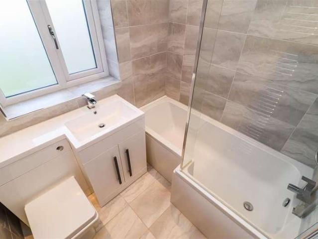 House for sale in Wakefield, Alverthorpe