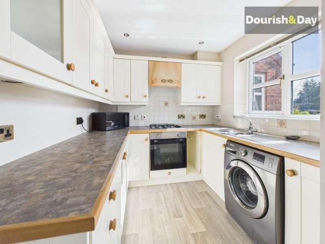 House for sale in Chorlton Lane, Cheshire