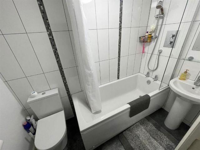 House for sale in Broadshard, Somerset