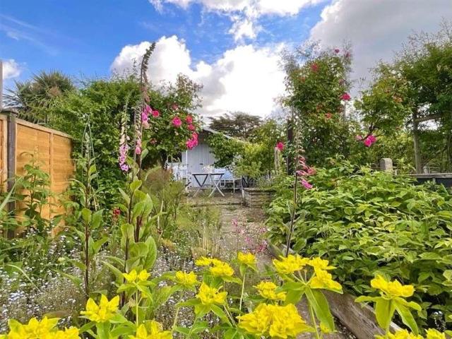 House for sale in Arundel, Clapham