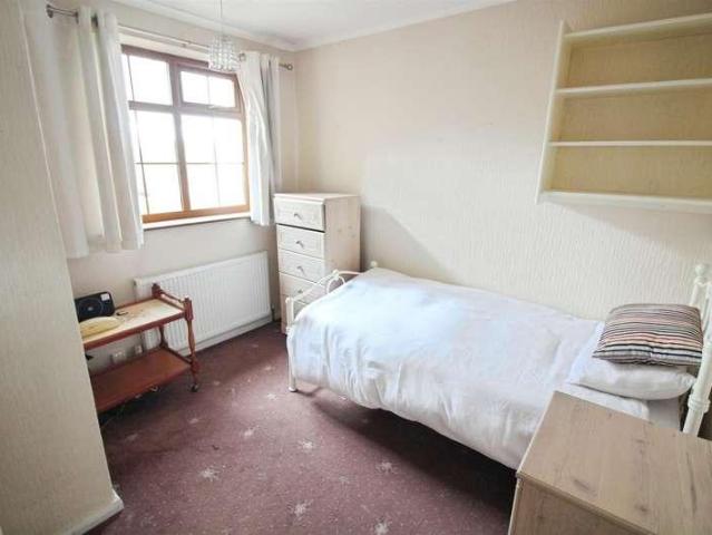 House for sale in Whitkirk, Austhorpe
