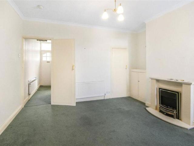 House for sale in Walcot West, Rodbourne