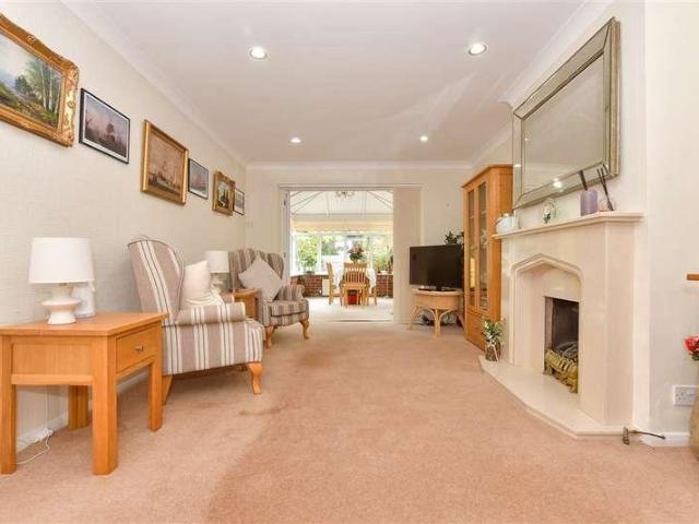 House for sale in Sholden, Dover
