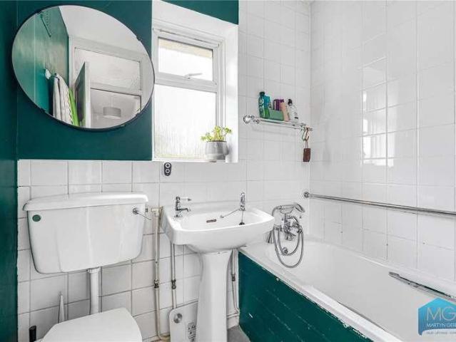 House for sale in Carterhatch, Greater London