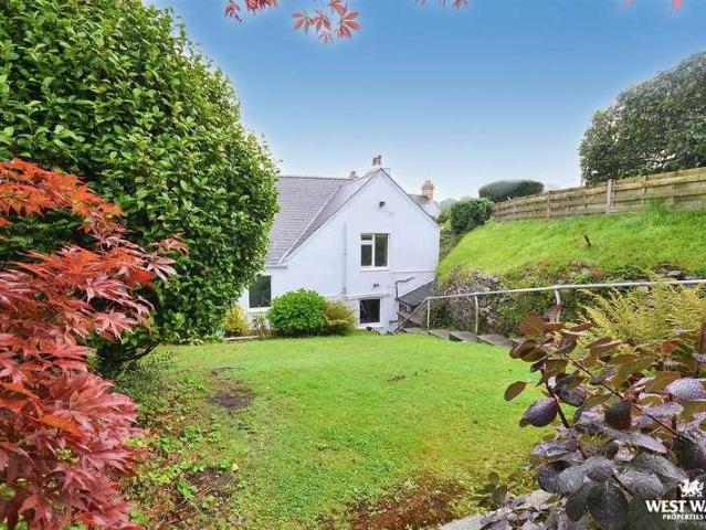 House for sale in St Dogmaels, Wales