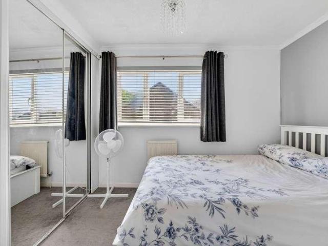 House for sale in Deer Park, Black Bourton