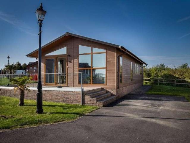House for sale in Ecclefechan, Scotland