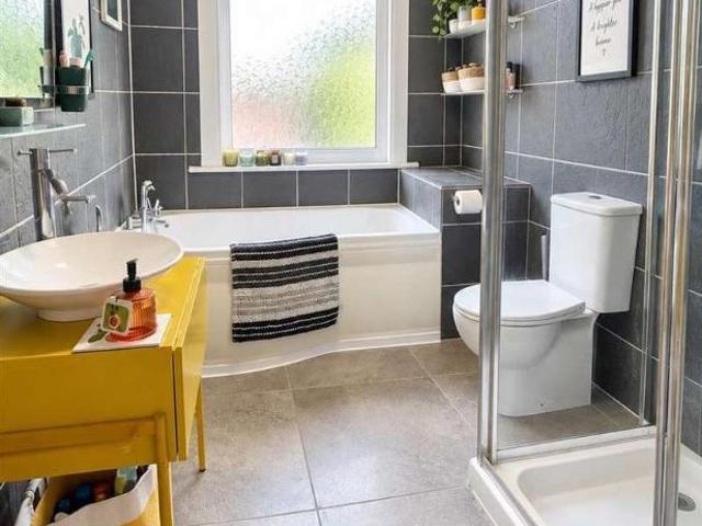 House for sale in Greater London