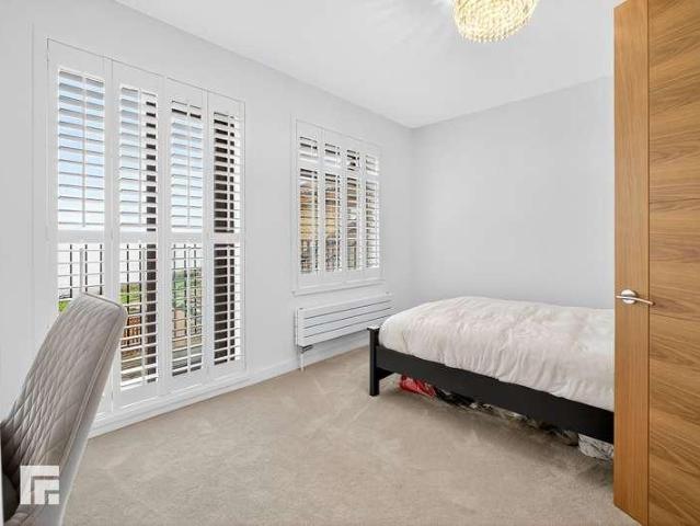 House for sale in The Knap, Barry