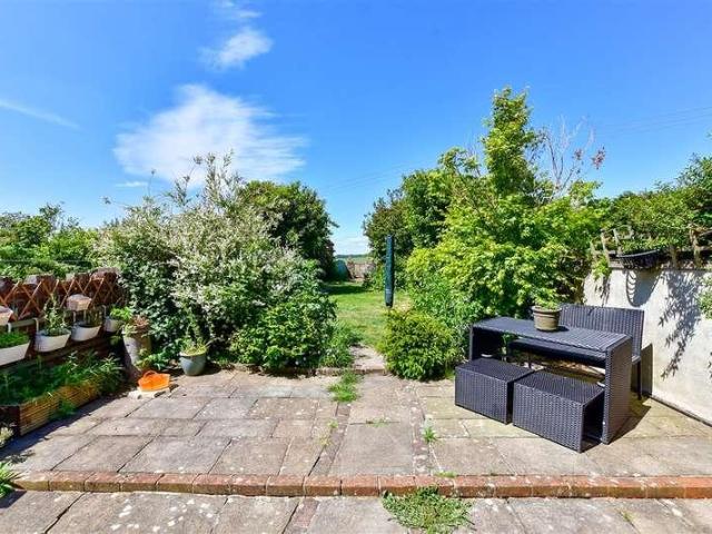 House for sale in Crossbush, Clapham