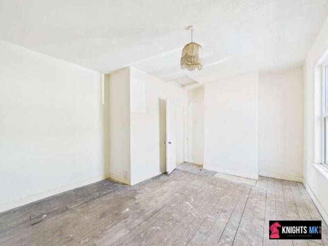 House for sale in Poets Estate, Newport Pagnell