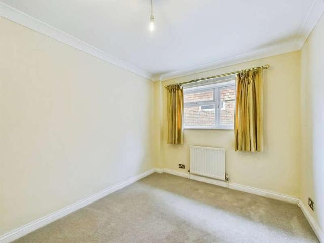 House for sale in Roffey, Horsham